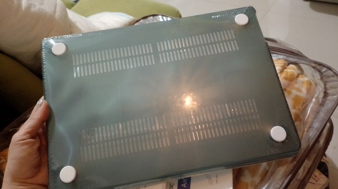 HardShell Case For Mac..! (Category: Laptop Bags & Sleeves) located in San Pablo. Submitted by elijasam (Listing ID 1391930422, Image 3). Description: Brand New! HardShell Case For Mac ! New Air 13.6" A2681/A3113 ( Green) New Air 13" A1932/A2179/A2337 (PURPLE) SLEEK ,FORM PROTECTION CASE FOR MacBook! SEALED!.