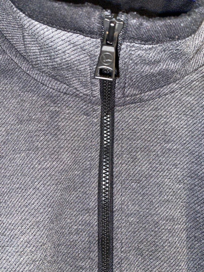 Hawke & Co Grey quarter zip Jacket (L) 23-27 (Category: Coats, Jackets and Outerwear) located in Cainta. Submitted by BenPdrs (Listing ID 1391925386, Image 2). Description: Good as new Excellent condition No issue What you see is what you get.