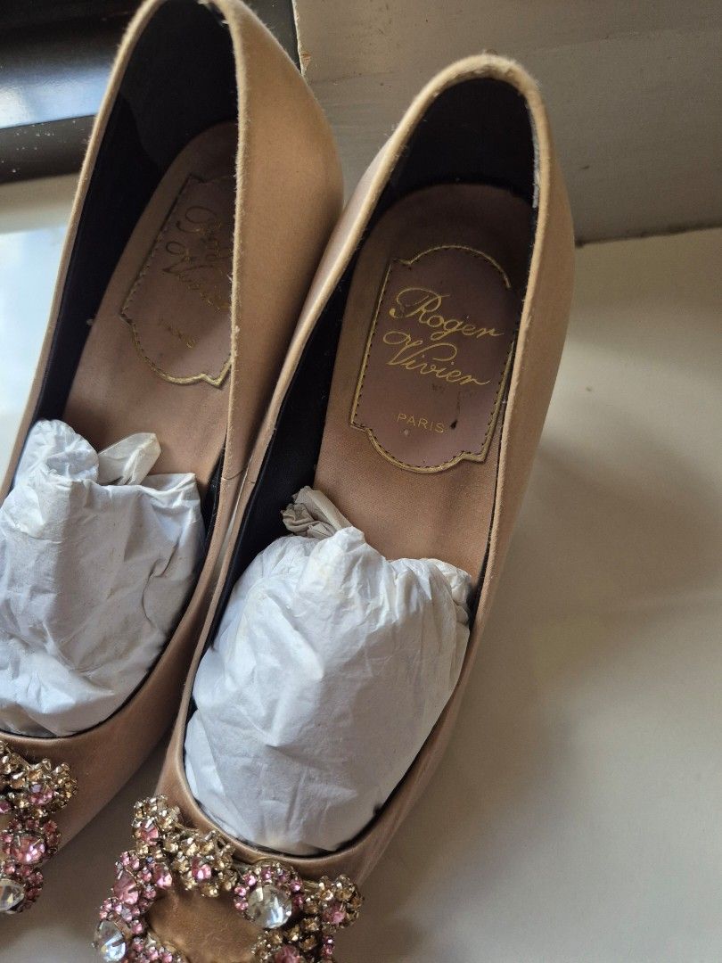 Heels: Roger Vivier (Category: Sneakers & Footwear) located in Cebu City. Submitted by aiakomatsuu (Listing ID 1391816205, Image 2). Description: Roger Vivier UK size 35/US size 5 made in Italy heel height: 1.5 in signs of use: scuffmarks, soles, some minimal dirt, suggest professional shoe restorer for satin covering and cleaning no stones missing no box or bag RFS: no longer fits (feet got swollen) negotiable but not too low please + SF to your