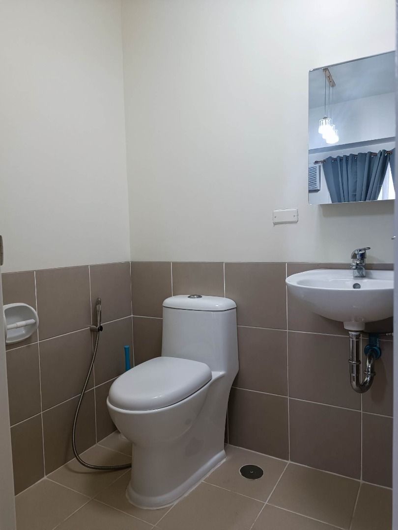 Kai Garden Unit for SALE (Category: Apartments & Condos) located in Mandaluyong City. Submitted by pbi-ph (Listing ID 1391767485, Image 3). Description: Condo for Sale at DMCI Homes Kai Garden Residences, Mandaluyong City 📌 Unit Details * Unit No.: 2715 * Floor: 27th Floor * Building: SUGI * Layout: 1-Bedroom Type B (36.0 sqm) * Parking: Not Available * Selling Price: PHP 5,500,000 * Clean Title: Yes – Ready for Transfer * Direct to Owner: Yes �