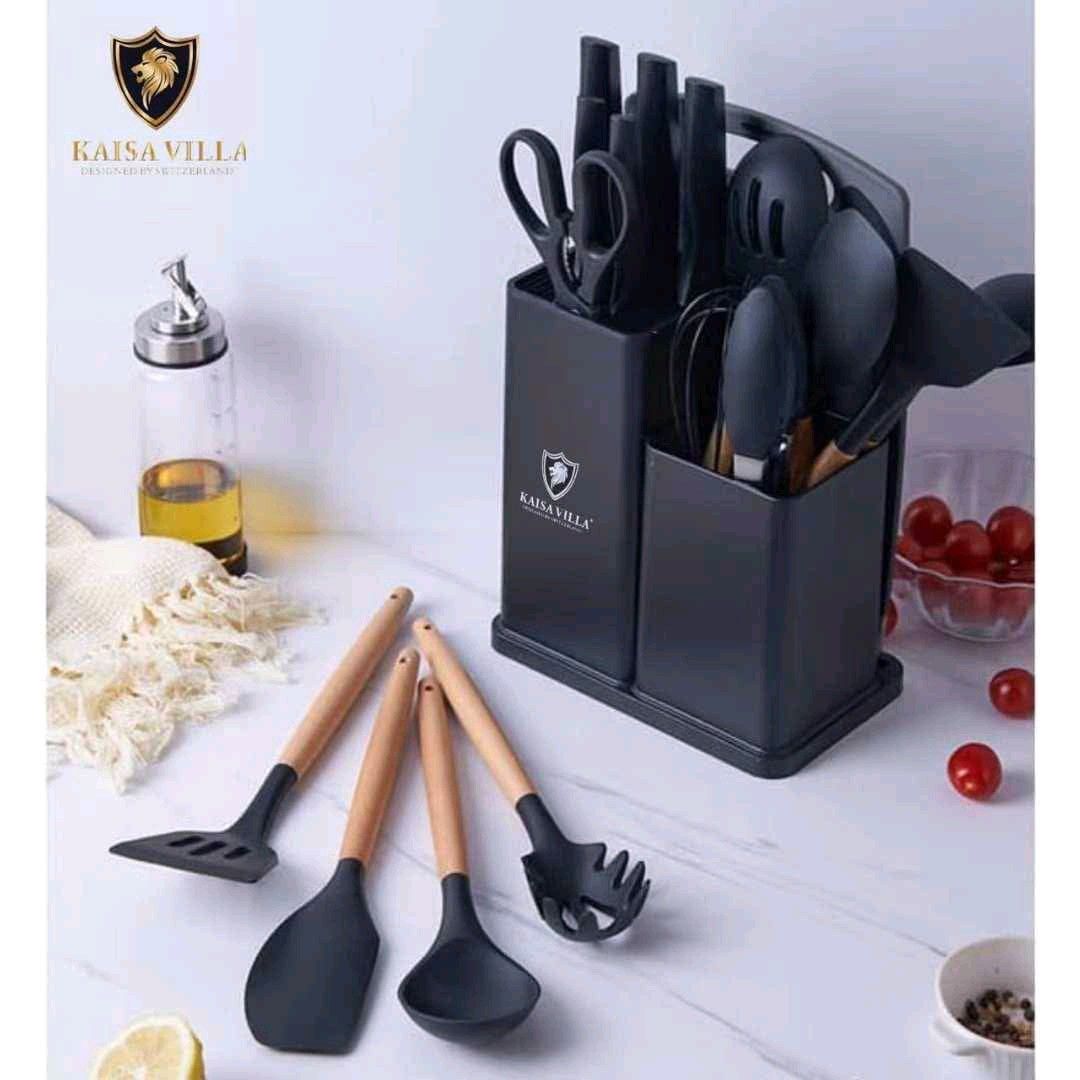 knife and cookware set (Category: Other Kitchen Appliances) located in Manila. Submitted by asstditems (Listing ID 1391745301, Image 3). Description: Same day delivery via Lalamove Location: Manila Mop: Cod/Gcash payment.
