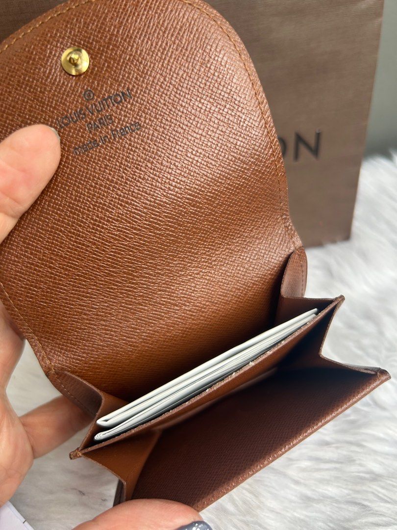 LV Coinpurse (Category: Luxury Bags & Wallets) located in Pasig City. Submitted by angelsluxe.mnl (Listing ID 1391791815, Image 3). Description: ☑️ Comes with Authenticity Guarantee Card. ☑️We offer full refund of item if proven not authentic by professional authenticators (not by anybody’s opinion). ☑️Manage expectations when buying preloved items as there may be normal signs of use. All major flaws are declared. ☑️On hand and ready to ship ☑️Ac