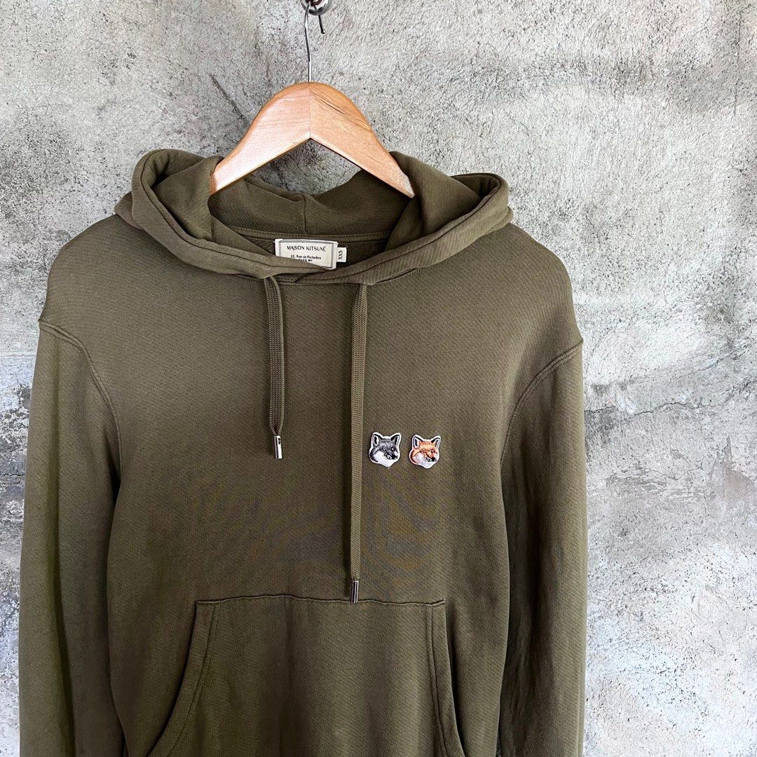 Maison Kitsune Olive Double Fox Head Hoodie (Category: Luxury Apparel) located in Baguio. Submitted by oh.seph (Listing ID 1391747896, Image 3). Description: XXS on tag Width – 18.5 Shoulder – 19 Length – 25 .