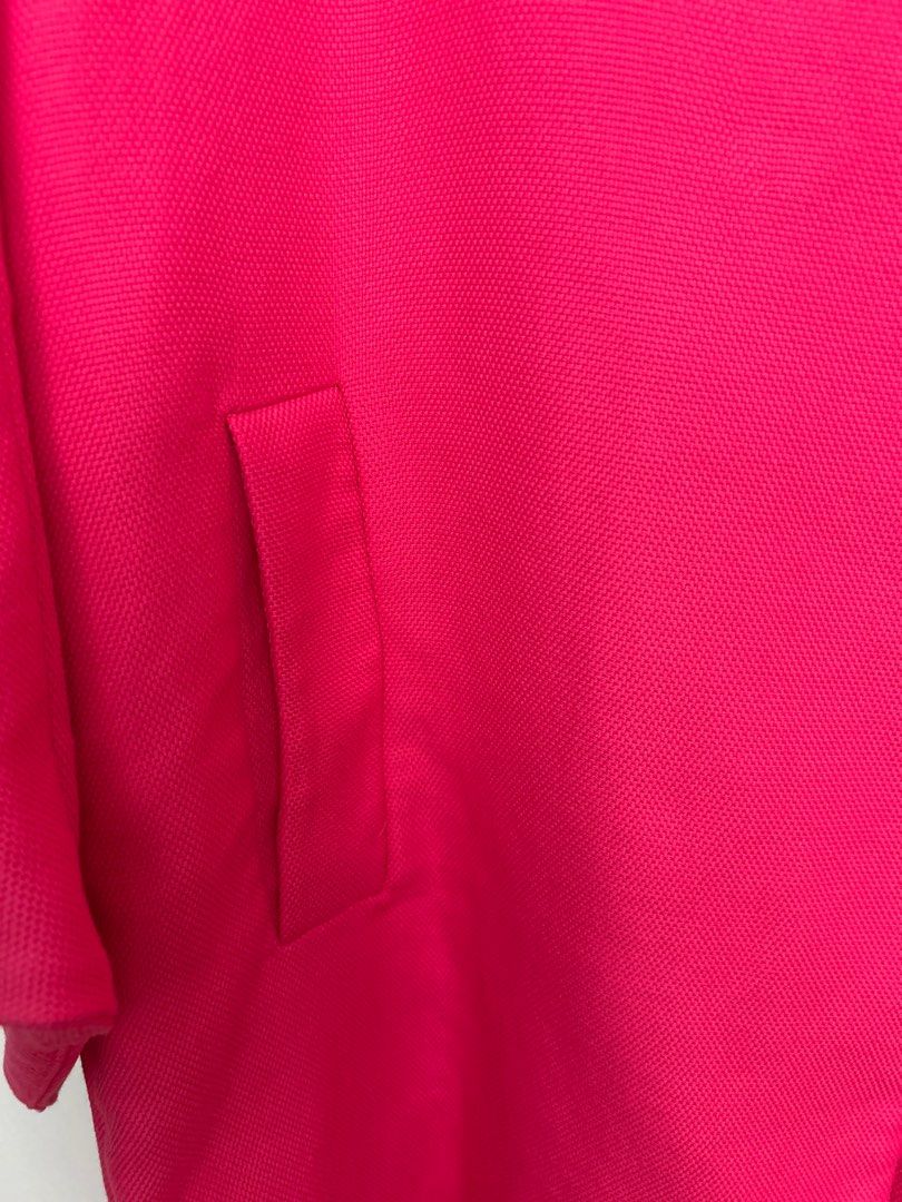 Outer jacket (Category: Coats, Jackets and Outerwear) located in Singapore. Submitted by petite_mama (Listing ID 1391805899, Image 3). Description: Full lining with 2 side pockets. Decluttering my working wardrobe after retirement..