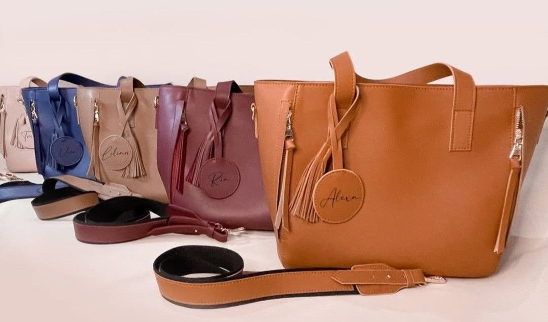 Personalized leather bags (Category: Tote Bags) located in Marikina City. Submitted by patchuchay_24 (Listing ID 1391873814, Image 2). Description: pls send direct message to inquire.