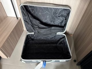 （分類：）位於 。 由 stinkydoodoo 提交（商品編號 1391801976，圖片 1）。簡介： 。