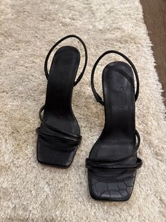 (Category: ) located in . Submitted by she.sells88 (Listing ID 1391839641, Image 1). Description: .