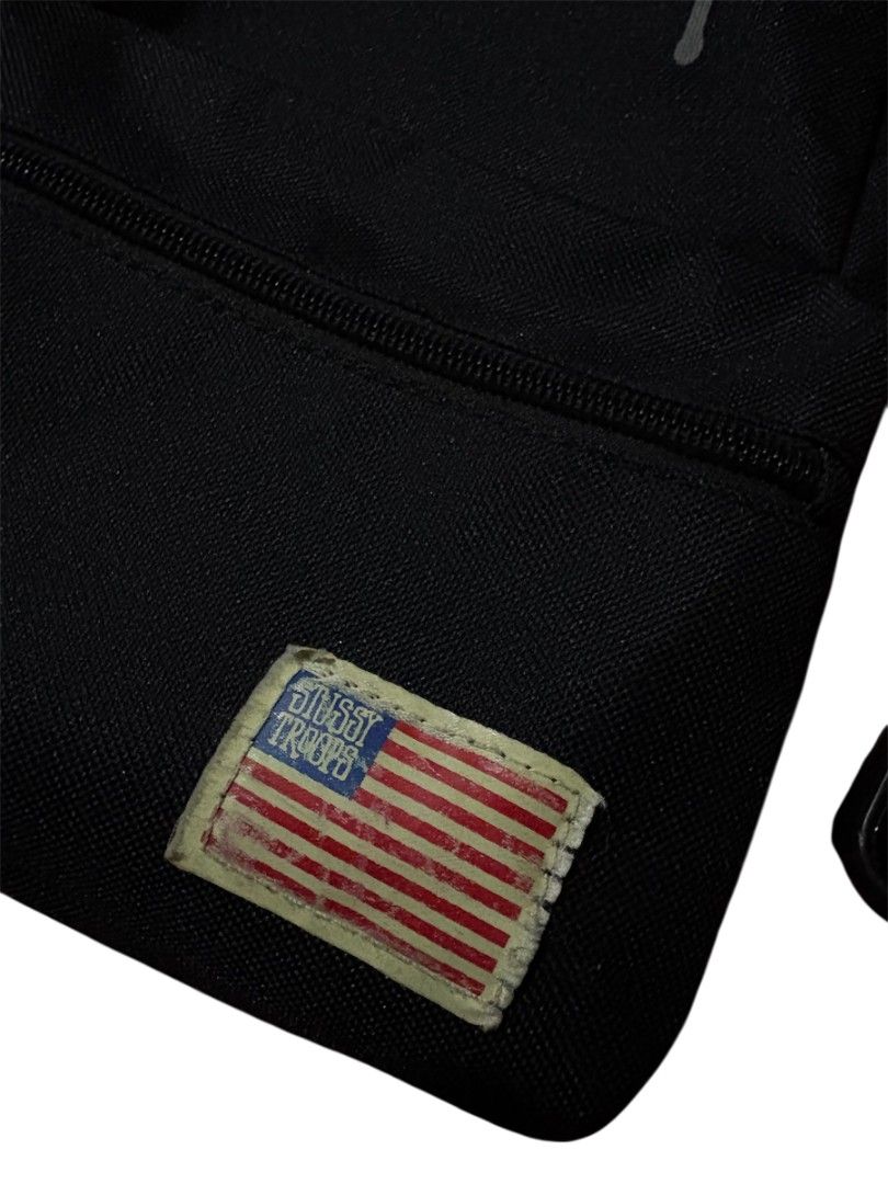 Stussy Cross Body Bag (Category: Sling Bags) located in Manila. Submitted by deelerr (Listing ID 1391910259, Image 2). Description: .