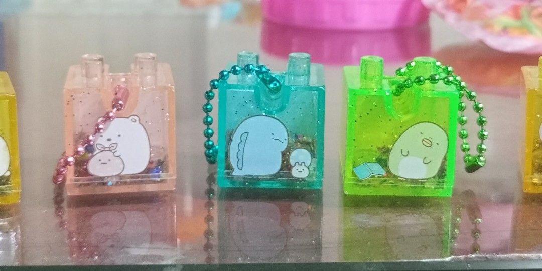 Sumikkogurashi cube rattle bag charm set (Category: Character Goods) located in Manila. Submitted by feg39 (Listing ID 1391932928, Image 3). Description: set of 5 1 cube has no chain makintab Ang chains location Marulas Valenzuela.