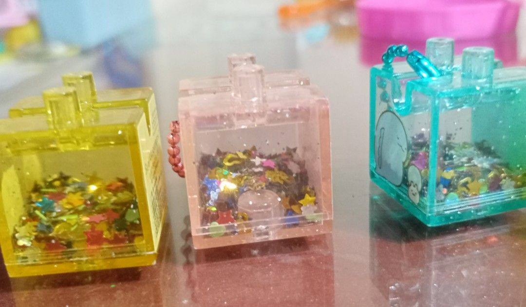 Sumikkogurashi cube rattle bag charm set (Category: Character Goods) located in Manila. Submitted by feg39 (Listing ID 1391932928, Image 2). Description: set of 5 1 cube has no chain makintab Ang chains location Marulas Valenzuela.