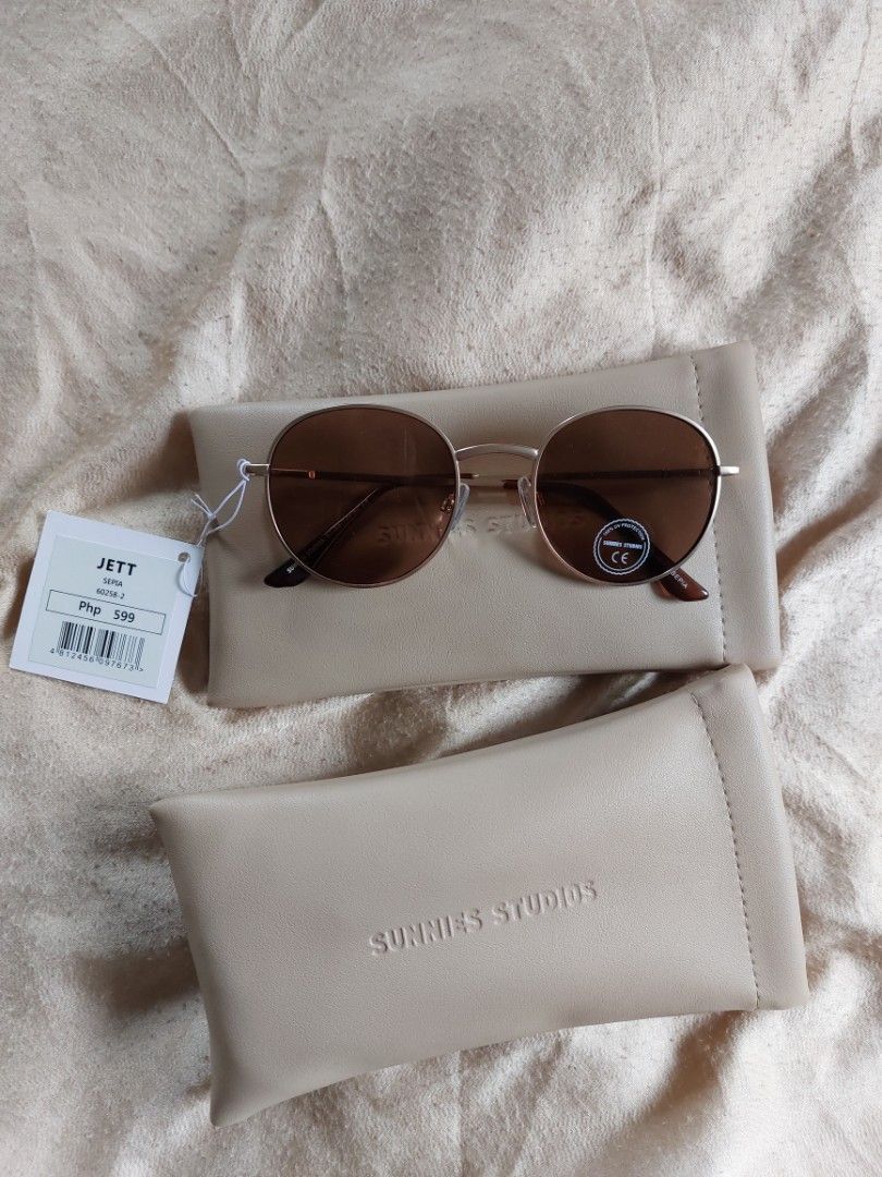 Sunnies Studios Jett in Sepia (Category: Sunglasses & Eyewear) located in Rizal. Submitted by Babyfume (Listing ID 1391800717, Image 2). Description: never used brand new still in original magnetic pouch complete with tag and plastic.
