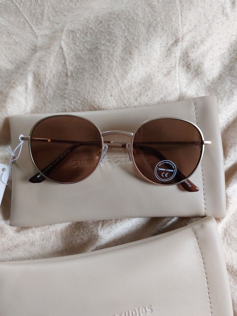 Sunnies Studios Jett in Sepia (Category: Sunglasses & Eyewear) located in Rizal. Submitted by Babyfume (Listing ID 1391800717, Image 1). Description: never used brand new still in original magnetic pouch complete with tag and plastic.