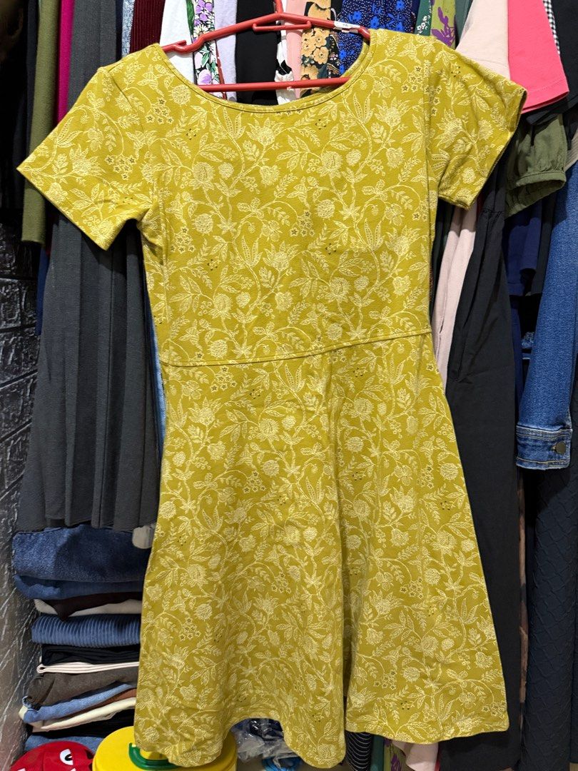Uniqlo bra dress (Category: Dresses) located in Cavite. Submitted by hardt0get (Listing ID 1391836247, Image 1). Description: Stretch Soft comfortable cotton fabric .