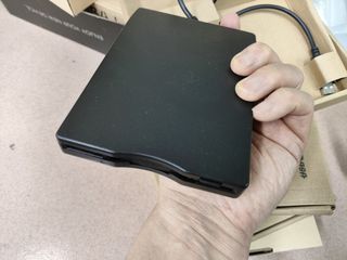 USB 便攜式軟碟機