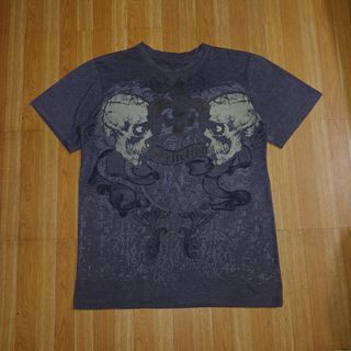 (Category: ) located in . Submitted by feel.thrifting (Listing ID 1391893331, Image 1). Description: .