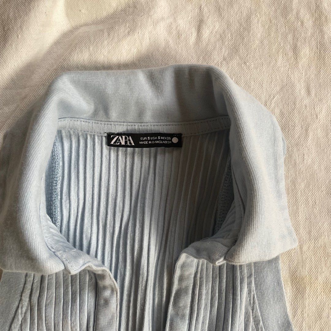 Zara ribbed collar blue top (Category: Sleeveless) located in Santa Rosa. Submitted by jamrose (Listing ID 1391798121, Image 3). Description: Xs-s No flaws.