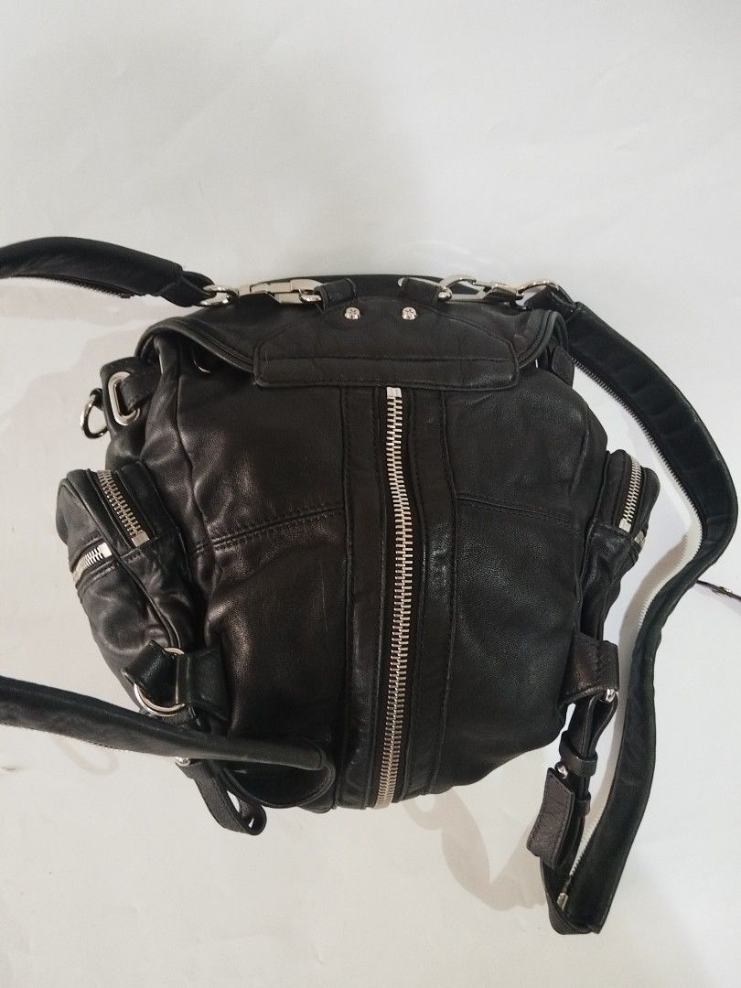 alexander wang backpack (Category: Luxury Bags & Wallets) located in Lemery. Submitted by venus23 (Listing ID 1392083772, Image 2). Description: .