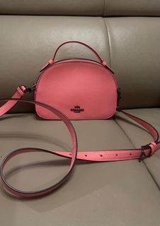 （分類：）位於 。 由 nowon.__ 提交（商品編號 1392042671，圖片 1）。簡介： 。