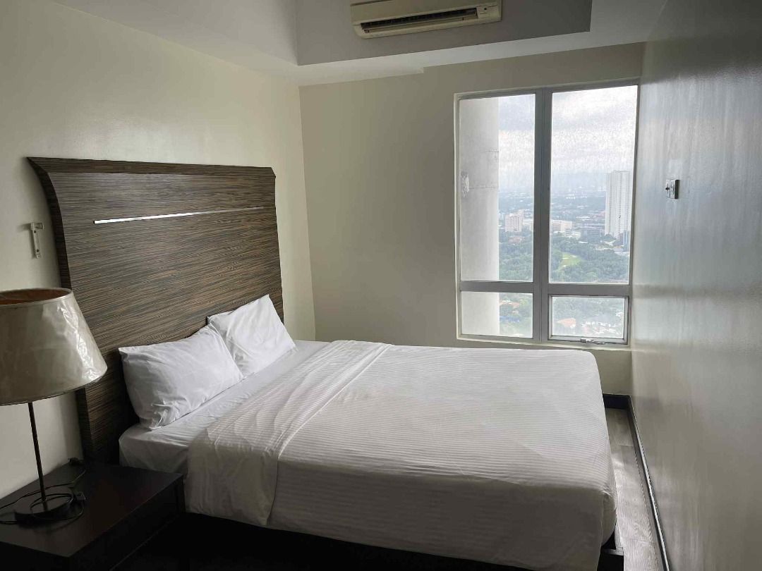 Condotel for rent (Category: Apartments & Condos) located in Quezon City. Submitted by froilanjazz (Listing ID 1391943964, Image 1). Description: 2 BR condotel for rent 🏢 Location: Lancaster Hotel in Mandaluyong 💓 29th floor 💓 Floor Area: 63.83 sqm ⭕️ 2 Bedrooms ⭕️ 2 toilets and bath ⭕️ 1 laundry area 💓 FULLY FURNISHED ⛔️ 490 meters to MRT Shaw ⛔️ 600 meters to Edsa Shangrila Mall ⛔️ 700 meters to Megamall .