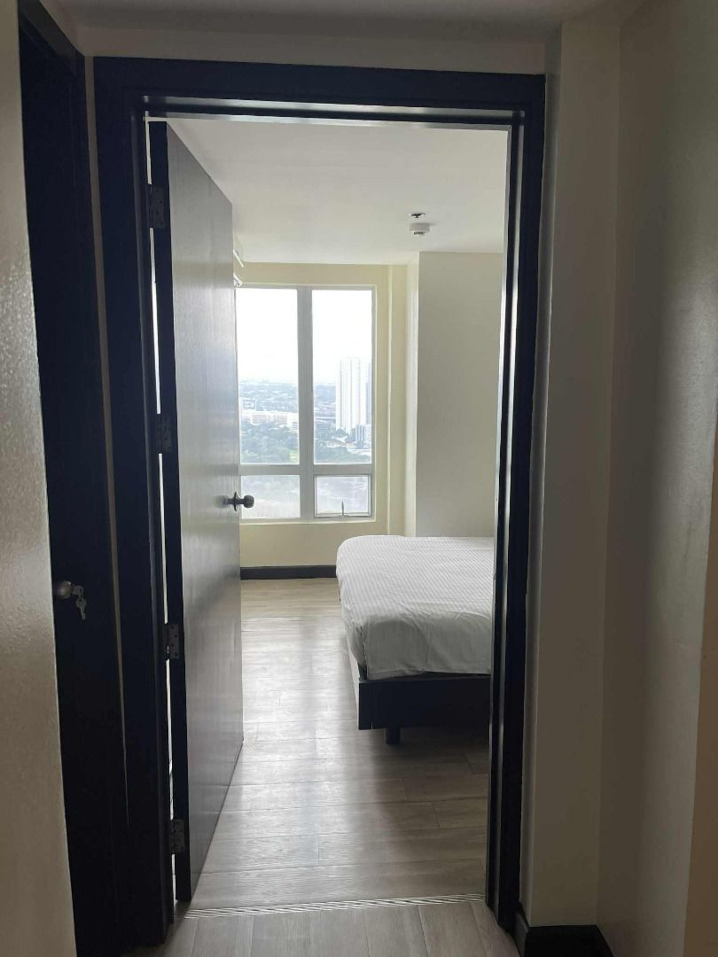 Condotel for rent (Category: Apartments & Condos) located in Quezon City. Submitted by froilanjazz (Listing ID 1391943964, Image 2). Description: 2 BR condotel for rent 🏢 Location: Lancaster Hotel in Mandaluyong 💓 29th floor 💓 Floor Area: 63.83 sqm ⭕️ 2 Bedrooms ⭕️ 2 toilets and bath ⭕️ 1 laundry area 💓 FULLY FURNISHED ⛔️ 490 meters to MRT Shaw ⛔️ 600 meters to Edsa Shangrila Mall ⛔️ 700 meters to Megamall .