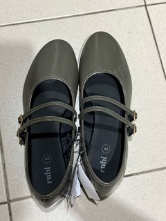 (Category: ) located in . Submitted by jnyeeee (Listing ID 1392092814, Image 1). Description: .