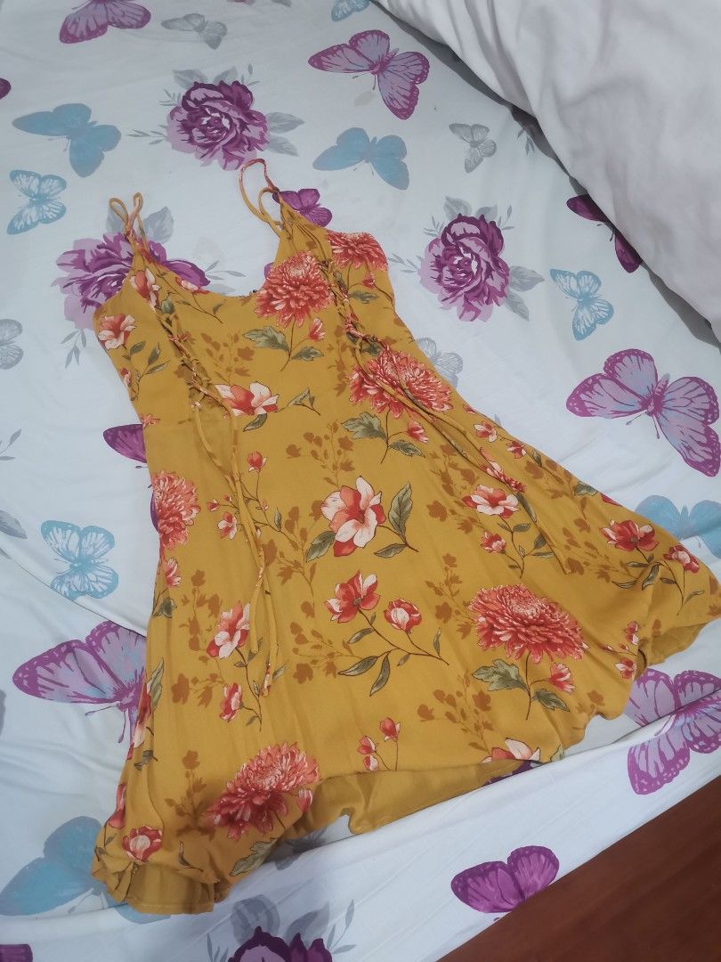 Forever 21 dress (Category: Dresses) located in Quezon City. Submitted by fifthings (Listing ID 1392011393, Image 2). Description: Once lang nagamit, good as new.