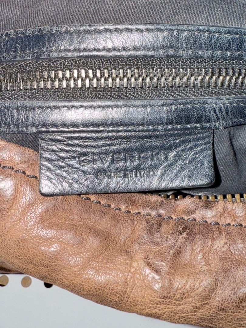Givenchy Pandora (Category: Luxury Bags & Wallets) located in Calumpit. Submitted by sunsuncob (Listing ID 1392116523, Image 3). Description: Givenchy Pandora distressed sheepskin leather Size medium Selling for a friend (Issue) Missing letter on the brand Need retouch .