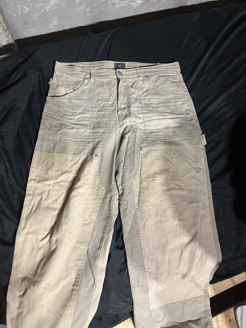 H&M Double Knee Pants (Category: Trousers) located in Manila. Submitted by stoofly (Listing ID 1392048471, Image 1). Description: 8/10 condition issue : minor rip (picture end slide) nego price 28L.