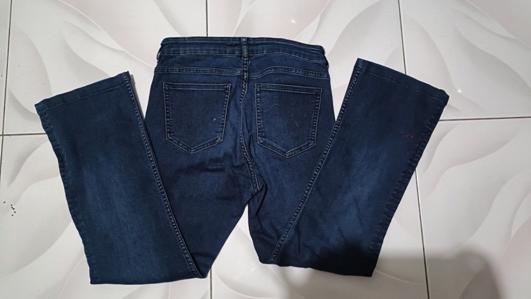 H&M Skinny Jeans (Category: Jeans) located in Taguig. Submitted by schdxt (Listing ID 1392005088, Image 2). Description: H&M Skinny Jeans. Well used, and fits size 6 in adults..