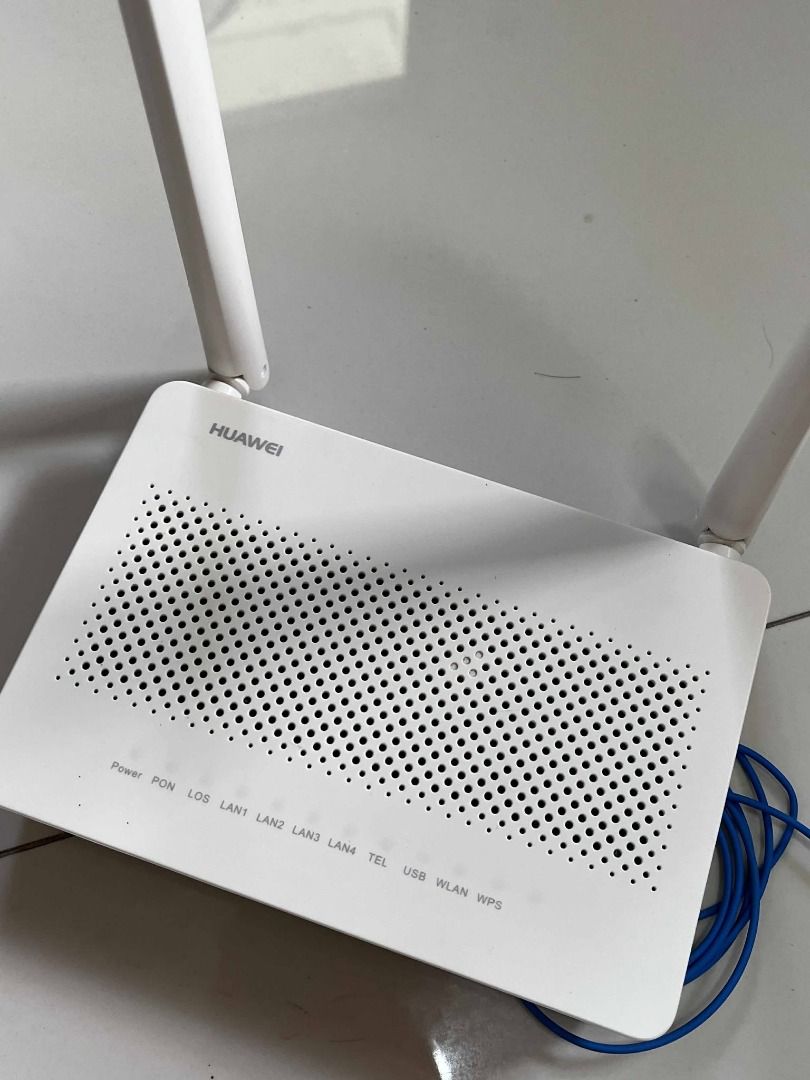 Huawei EchoLife EG8145V5 Wifi Router Extender (Category: Networking) located in San Fernando. Submitted by raynold25 (Listing ID 1391990925, Image 1). Description: Huawei EchoLife EG8145V5 with a power adapter anda blue wire - What you see is what you get - Note: Buyer to shoulder the delivery fee - Courier: JNT - Meet Up: SM PAMPANGA or SM SAN FERNANDO DOWNTOWN.