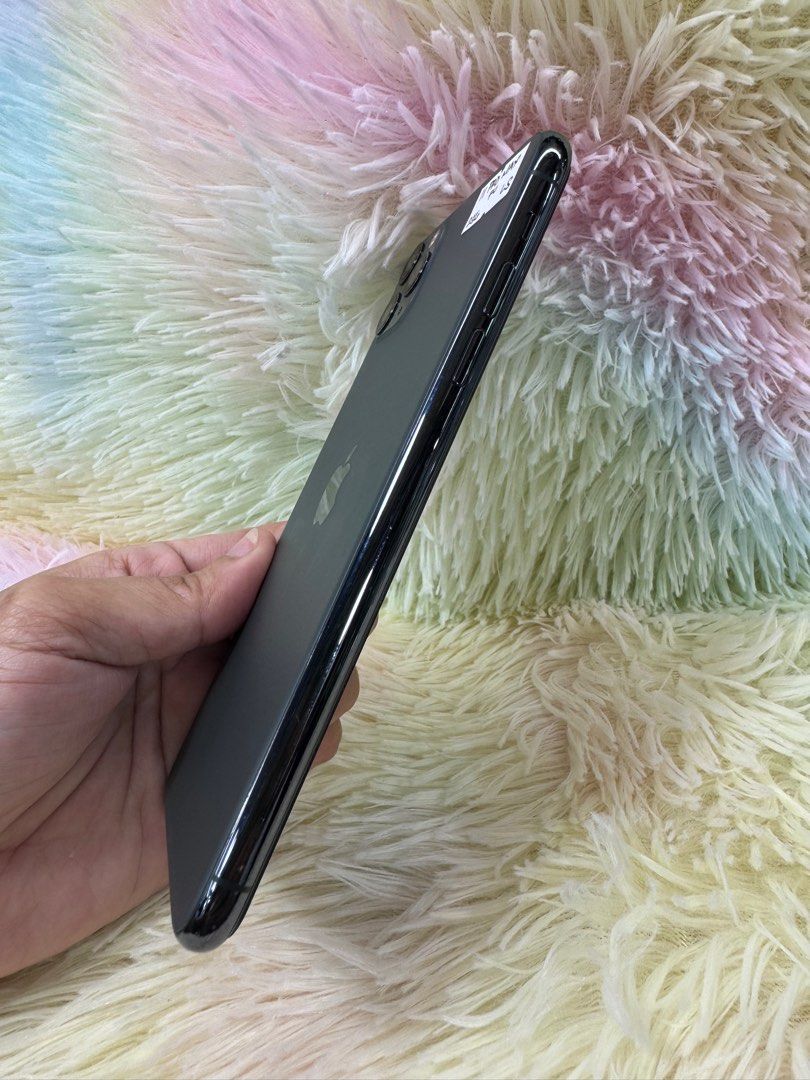 iPhone 11 Pro max (256gb) (Category: iPhone 11 Series) located in Manila. Submitted by arzillah (Listing ID 1392078484, Image 2). Description: iPhone 11 Pro max 256gb 97% BH Factory unlock Slightly use No issue All working Open for COD/COP + SF Manila area (sameday delivery) Province area (via LBC) required DP to avoid cancellations Physical store: Greenhills Shopping Center, 2ndfloor Contact#: 09482217224 Page: Arzillah Gadgets Shop Fb: Princess