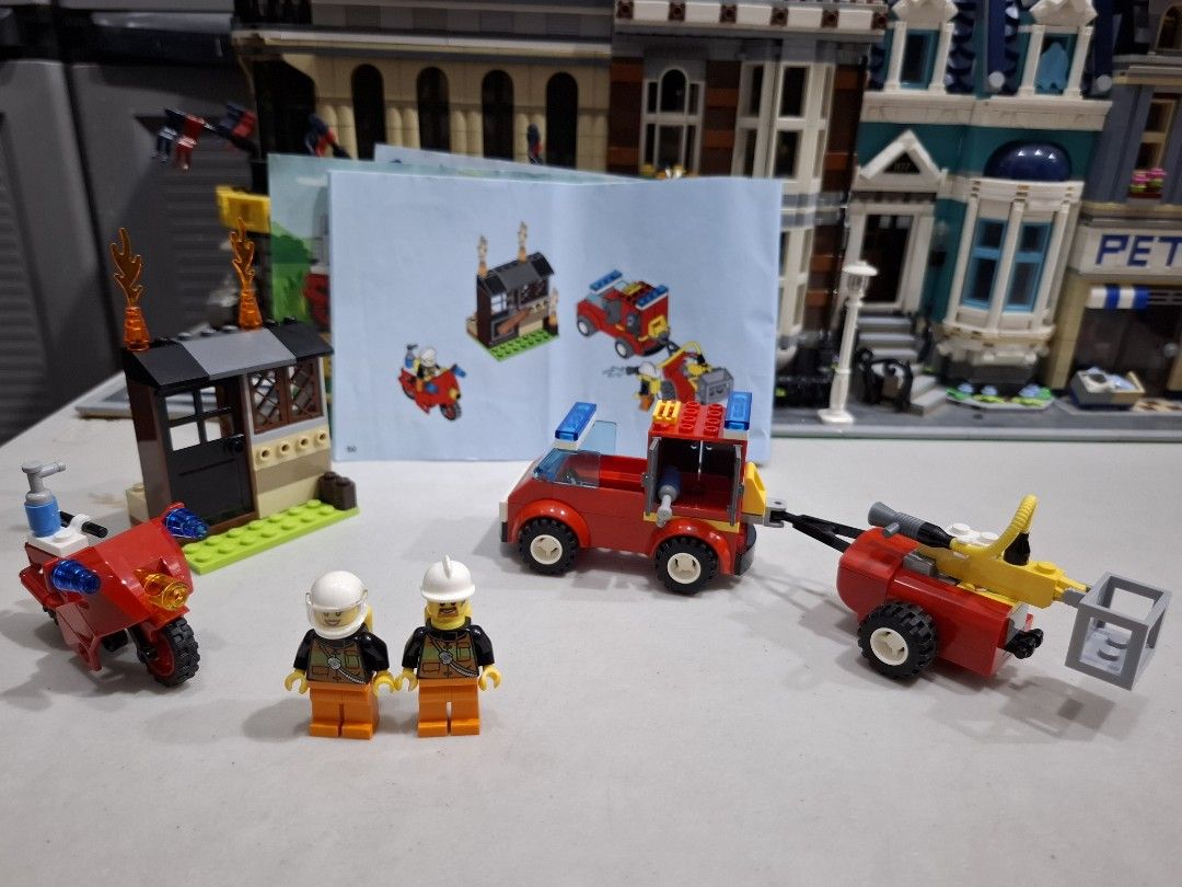 lego 10740 juniors fire patrol (Category: Lego & Building Sets) located in Quezon City. Submitted by abrick (Listing ID 1392076918, Image 1). Description: as is.