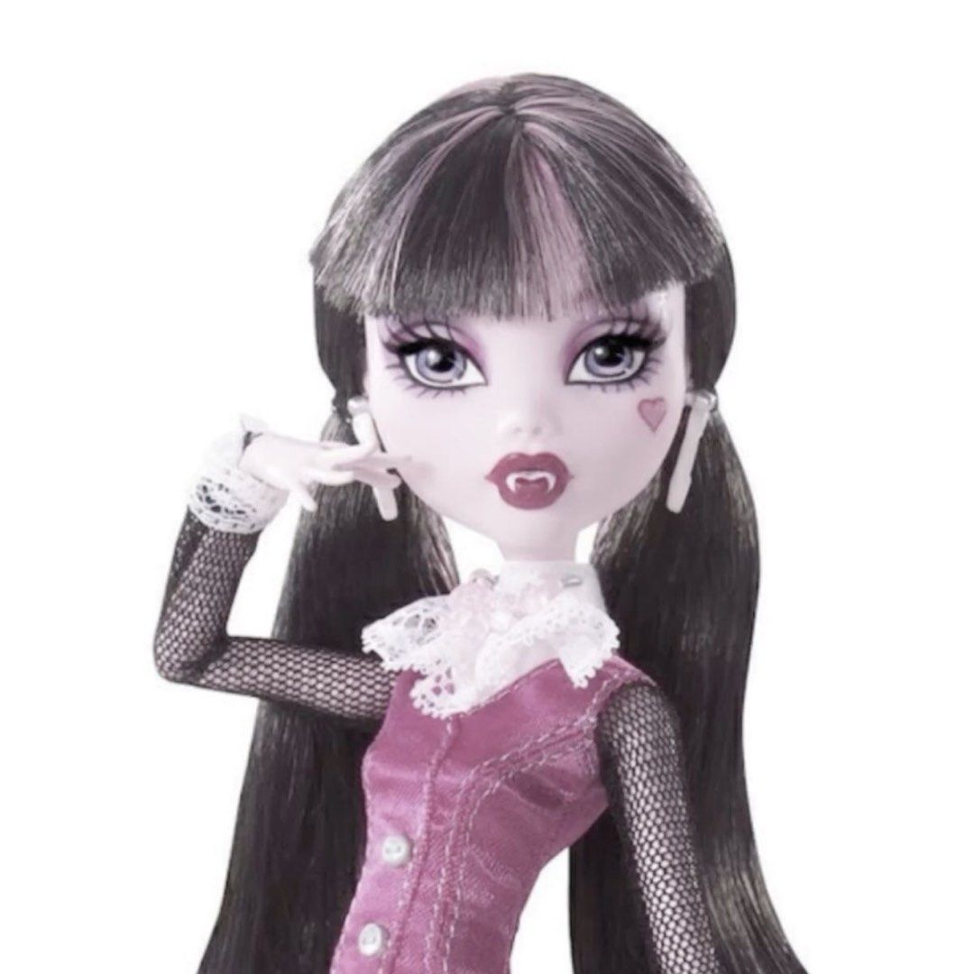 Lf: draculaura dolls monster high (Category: Figurines & Statues) located in San Pedro. Submitted by swanlakeeee (Listing ID 1392091569, Image 1). Description: Price range is 1,500 ₱ for GOOD conditioned drac dollsss! Mainly looking for mostly complete dolls! Can do bundles if priced fairly, price range will increase !!! Also accepting g3 and g2. Mainly looking for core dolls for each generation i dont do nib dolls unless its a doll i really want