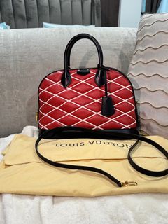 (Category: ) located in . Submitted by itstimeforpreloved (Listing ID 1392086859, Image 1). Description: .