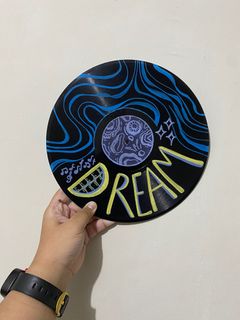 (Kategori: ) berada di . Dikirim oleh deviraarastuff (ID iklan 1391994854, Gambar 1). Deskripsi: .