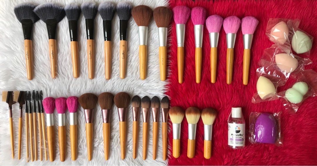 Make up Brush Set💖 (Category: Makeup) located in Quezon City. Submitted by beautynglamph (Listing ID 1392014331, Image 2). Description: Available Make Up Brush Set💖 33pcs Brushes ✨ 5pcs Sponge✨ Brush shampoo ✨ Brush egg cleaner ✨ Available ready to ship ‼️ Yes to sameday delivery 🛵 Location: Project 4 Cubao Qc 📍.