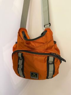 （分類：）位於 。 由 pigellete 提交（商品編號 1392078677，圖片 1）。簡介： 。