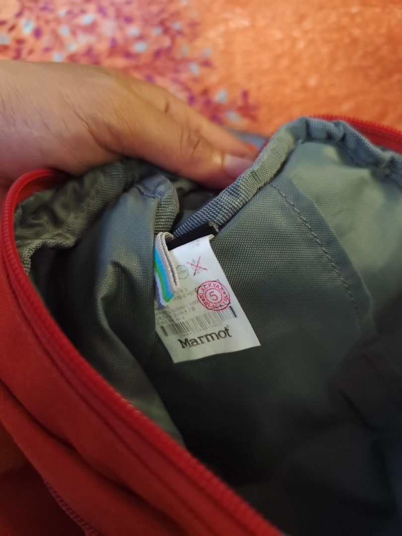 MARMOT MESSENGER CROSSBODY BAG ❗ (Category: Sling Bags) located in Trinidad. Submitted by thrifter1997 (Listing ID 1391961693, Image 3). Description: Ganda nito 🥶 3 Zipp Pockets ❗ Colorate:9.5/10✅ Condition:9.5/10✅ Issue: Very minimal sign of usage (sa masilan)❗.