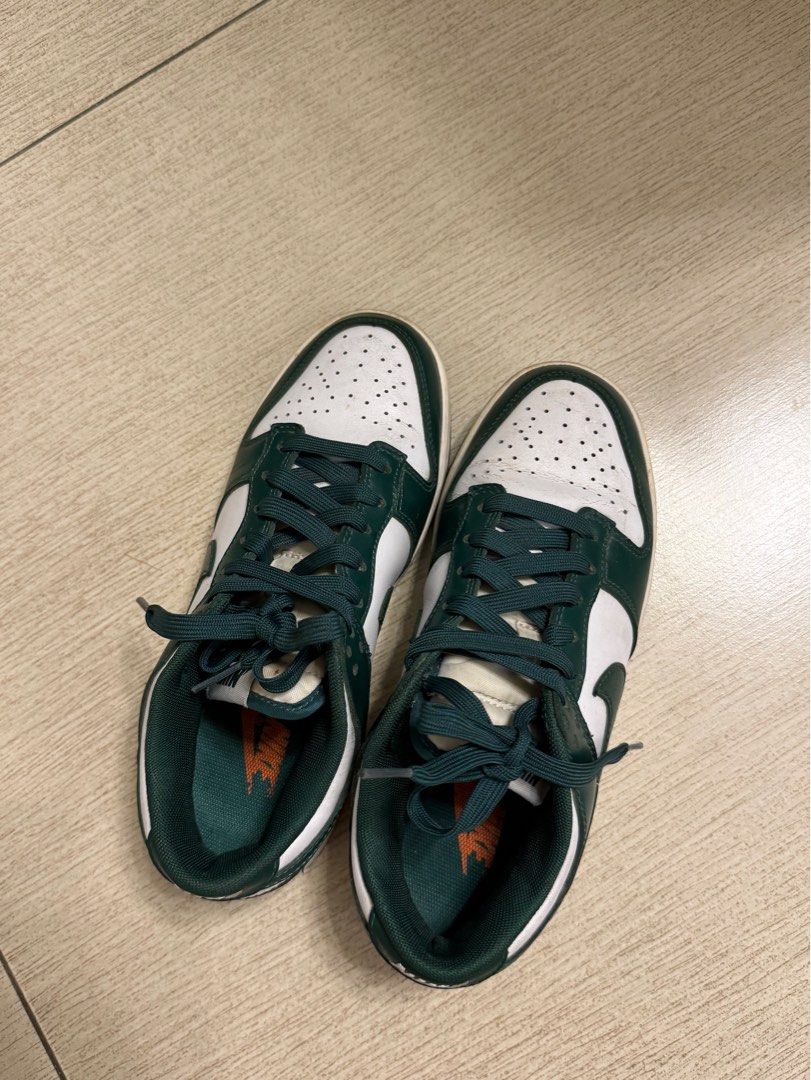 Nike Spartan Green Dunks Womens (Category: Sneakers) located in Manila. Submitted by dress2impress_ (Listing ID 1391961048, Image 2). Description: - US 6 on tag but fits me (size 7) - price nego - send an SMS if interested .