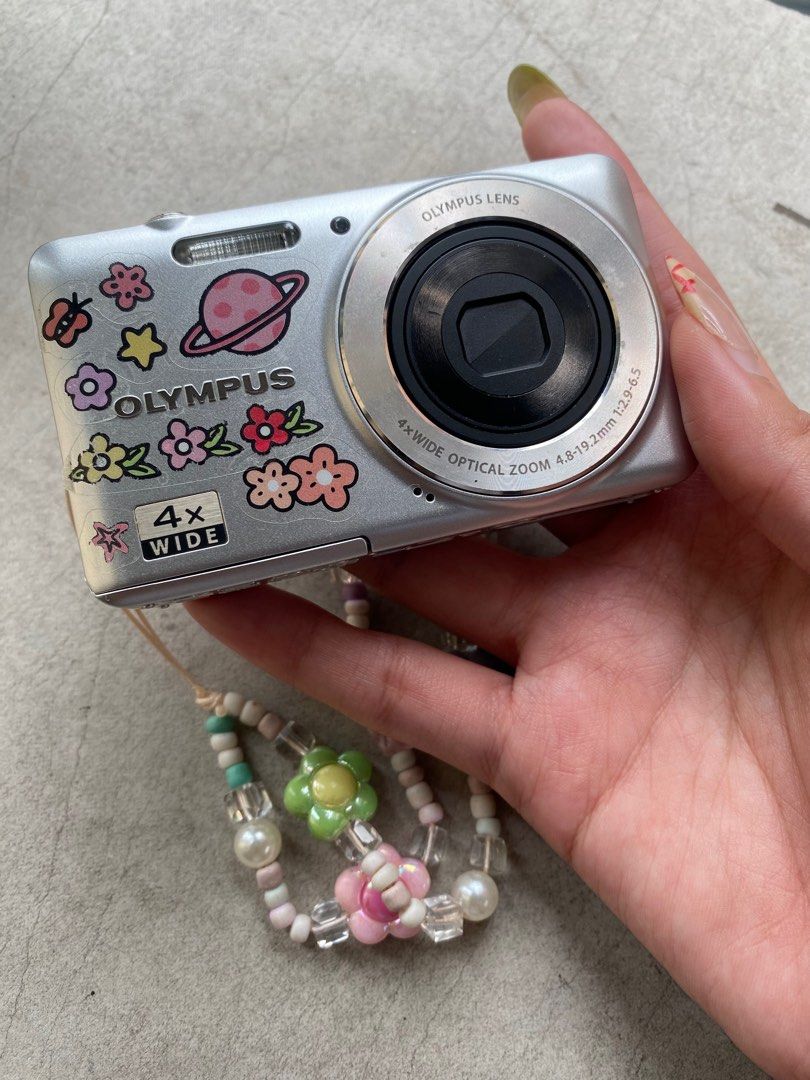Olympus VG-150 Digicam (Category: Cameras) located in Caloocan City. Submitted by else.ph (Listing ID 1391954062, Image 1). Description: Olympus VG-150 - 12 MP - Currently not working, needs a new battery (costs around P500) - No visible flaws - RFS: Need funds to buy fujifilm digicam.