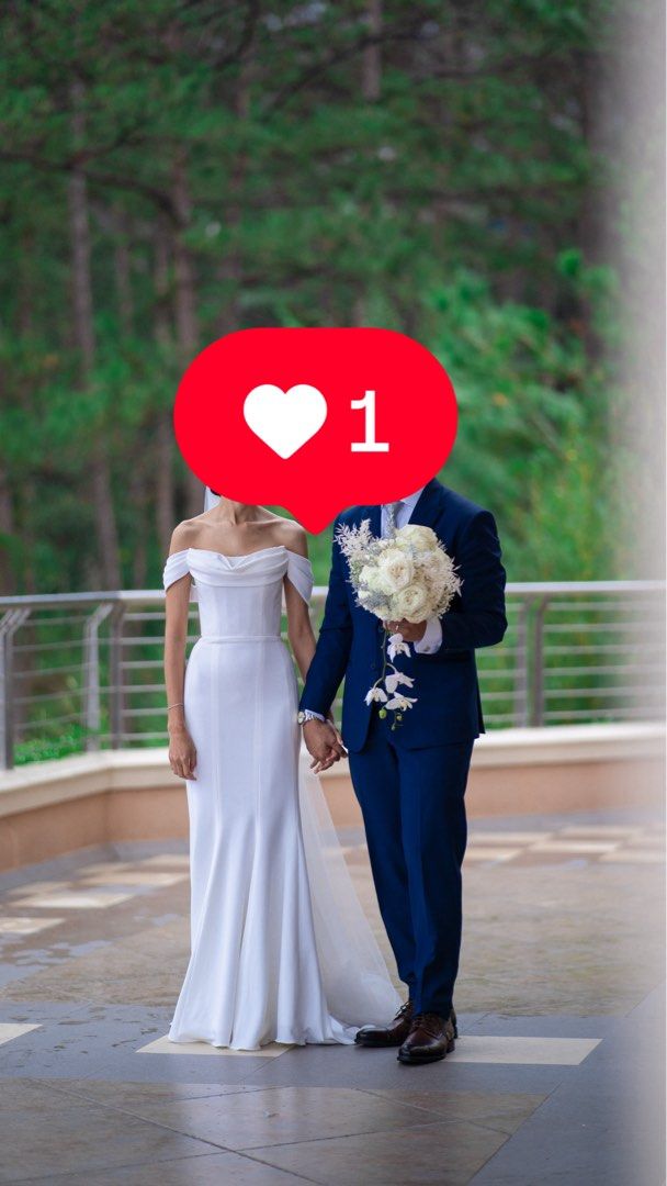 Opposites Attract Off Shoulder Wedding Gown (Category: Evening dresses & gowns) located in Manila. Submitted by averioph (Listing ID 1392059269, Image 3). Description: I can give the preparation dress (photo #4), veil, cord, and ring pillow for free. .