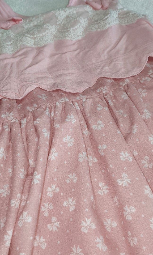 Pink Dress for kids (Category: Babies & Kids Fashion) located in Cavite. Submitted by aysa03 (Listing ID 1392018648, Image 2). Description: Well used good for 4 to 5 years old.