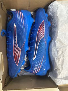 (Category: ) located in . Submitted by snkrshead10 (Listing ID 1392008985, Image 1). Description: .