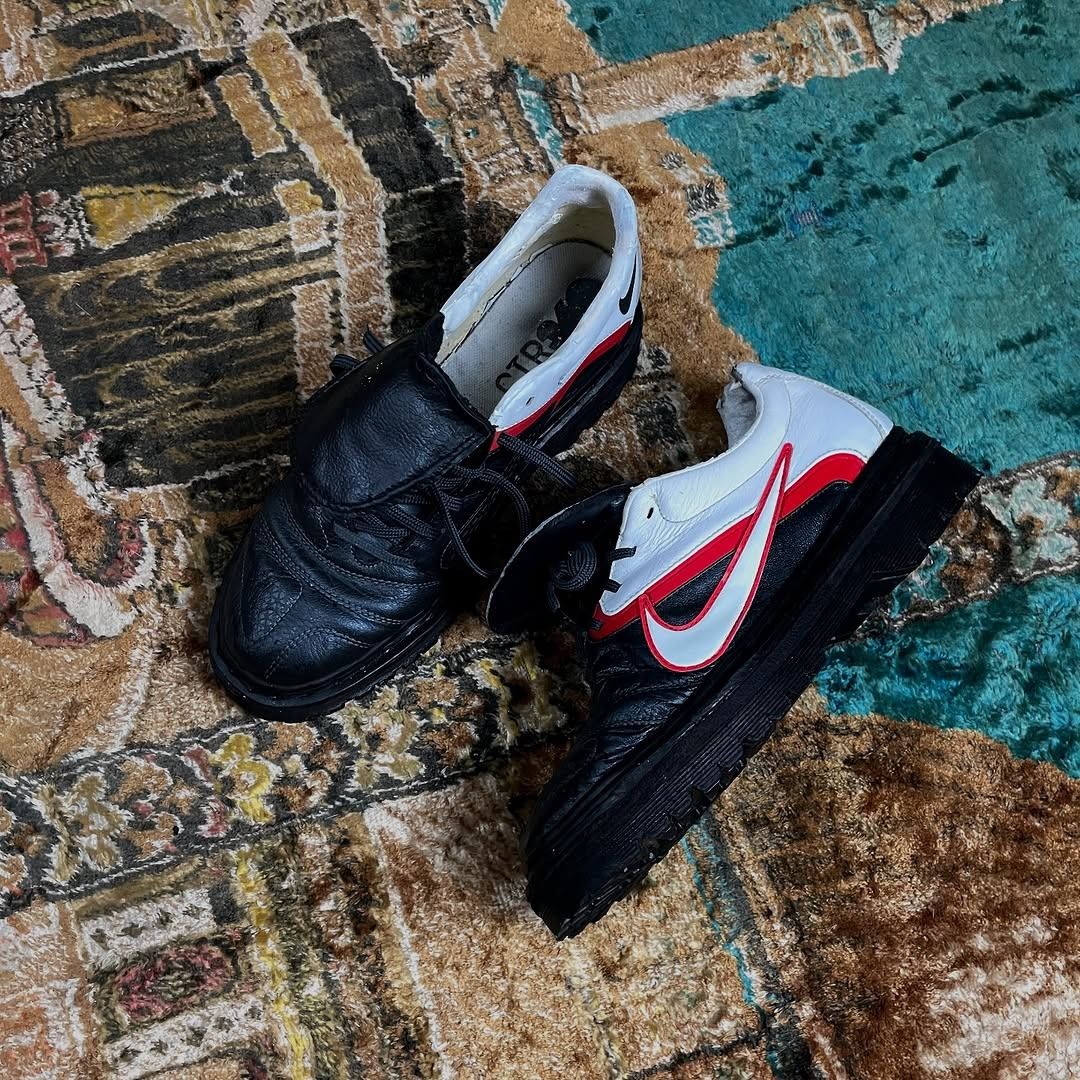 Reworked! Nike CTR360 Football boots (Category: Sneakers) located in Cagayan de Oro. Submitted by takehighground (Listing ID 1392015294, Image 2). Description: 8-8.5 us 26-26.5 cm Improvements: added a cowhide leather midsole and a leather tongue. inner faux leather of the pair has already peeled, but does not affect the exterior look of the shoe which is most important 3000 only for channel members.
