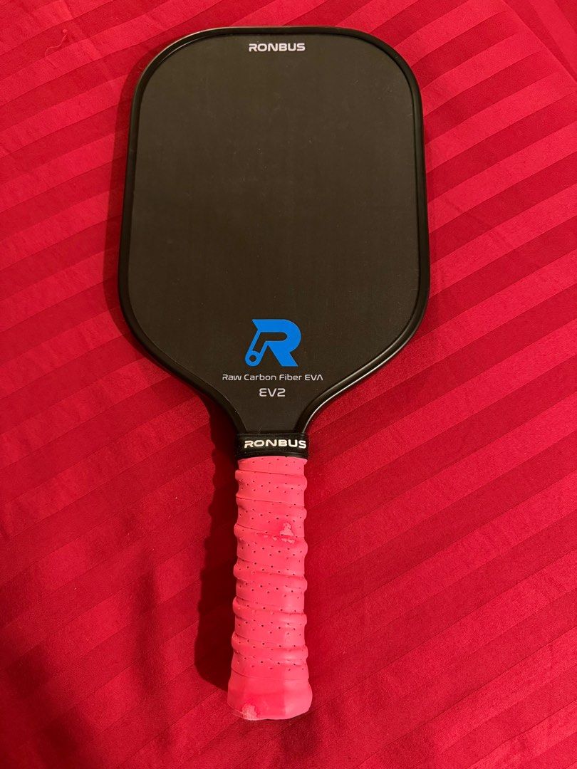 Ronbus pickleball paddle not silkirk or Joola (Category: Racket and Ball Sports) located in Muntinlupa City. Submitted by polm1 (Listing ID 1392062126, Image 2). Description: Selling once used ronbus EV2 paddle EV2 Raw Toray T700 Carbon Fiber Pickleball Paddle with 16 mm Enhanced EVA core Txt for faster respond RfS prefer sound of pro iv Perseus .