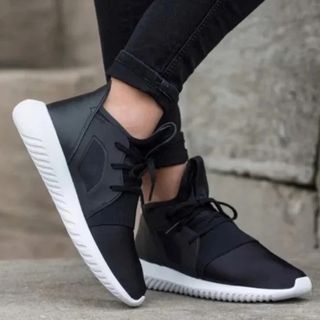 (Category: ) located in . Submitted by tyragailcollection2600 (Listing ID 1391939140, Image 1). Description: .