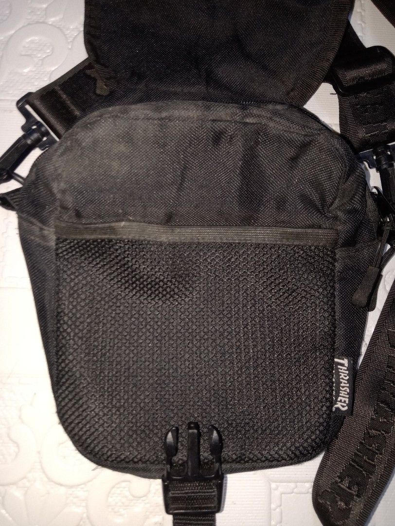 Thrasher sling bag small with washtag (Category: Sling Bags) located in Bulacan. Submitted by keroro1982 (Listing ID 1391938164, Image 3). Description: .