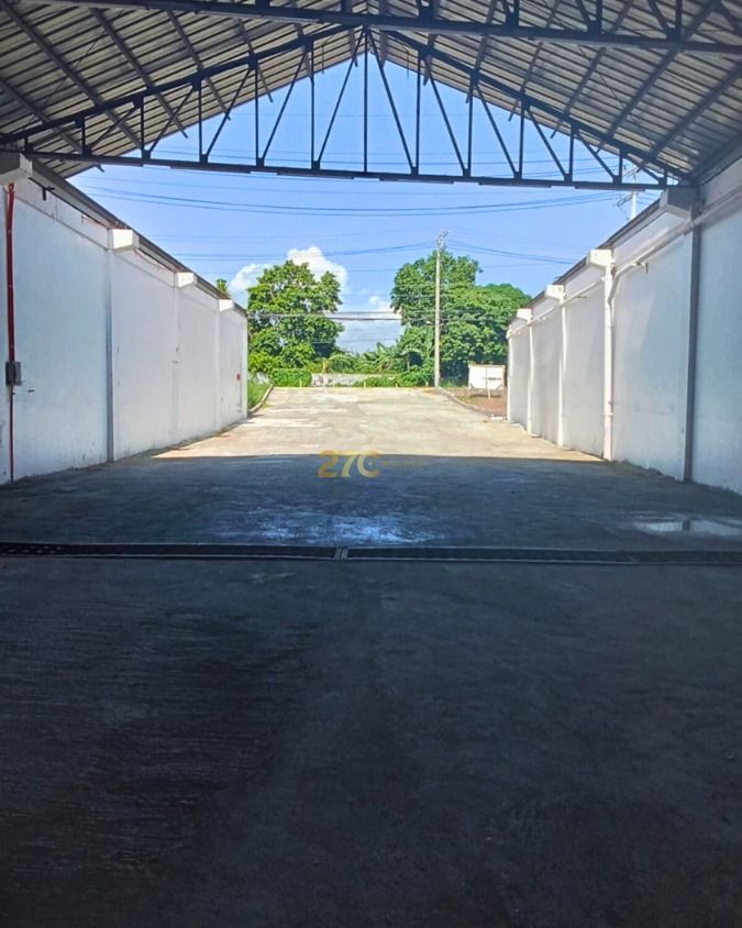 Warehouse for Rent in Trece Martirez, Cavite (Category: Commercial) located in Quezon City. Submitted by 27crealty-2 (Listing ID 1392030755, Image 2). Description: Warehouse for Rent in Trece Martirez, Cavite Here’s your chance to secure a prime warehouse in Trece Martires, Cavite — ideal for logistics, e-commerce, or storage needs! Property Details: Price per sqm: Php 120 sqm Floor areas available: 1. 588 sqm 2. 690 sqm 3. 589 sqm 4. 739 sqm Ter