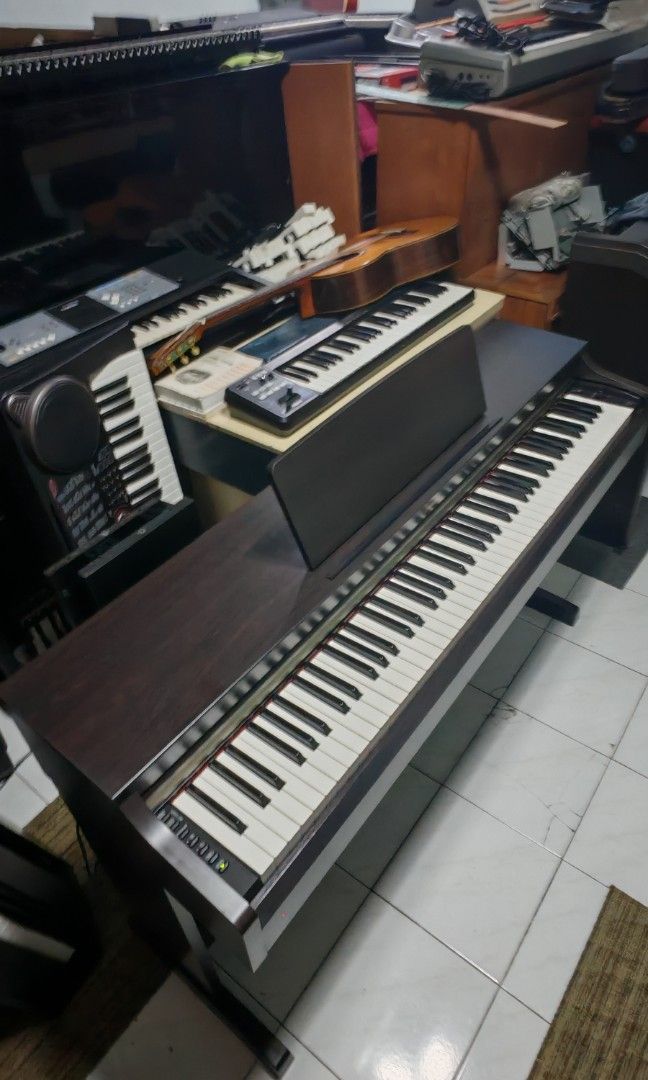 Yamaha arius ydp162 digital piano (Category: Musical Instruments) located in Paranaque City. Submitted by yourhonorvoy (Listing ID 1392017158, Image 2). Description: Yamaha arius ydp162 digital piano 47k only With adapter(220v) With bench With minimal scratches only 😍Super sariwa ng internal 👌Walang issue sa tunog, touch at electronics 👌High end model ng arius 👍Ideal sa may smallplace 😍Jackpot makaka avail neto.... 👍Payment thru cash, bank 