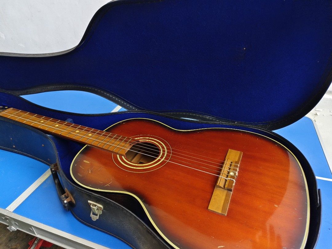YAMAHA DYNAMIC guitar NIPPON HARDCASE (Category: Musical Instruments) located in Manila. Submitted by babz30261 (Listing ID 1392009936, Image 3). Description: GOOD QUALITY CONDITION NO MAJOR ISSUESS CLASSICAL PLAYABLE INCOMPLETE STRINGS ACOUSTIC GUITAR CAN SHIP NATIONWIDE THANKYOU ‼️‼️‼️.